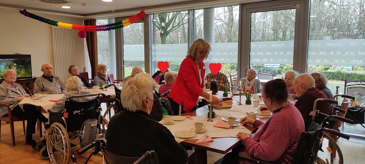 Geburtstagskaffee im Seniorenzentrum Coesfelder Berg