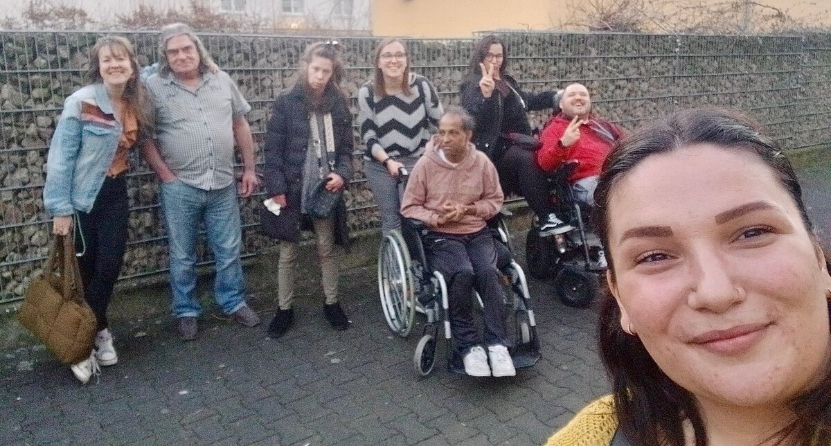 BewohnerInnen der Jungen Pflege unternehmen Ausflug, Grillen, Chillen