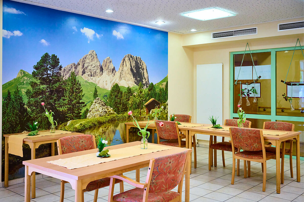 Cafeteria mit Fototapete in der Senioren-Residenz "Bockum" in Hamm