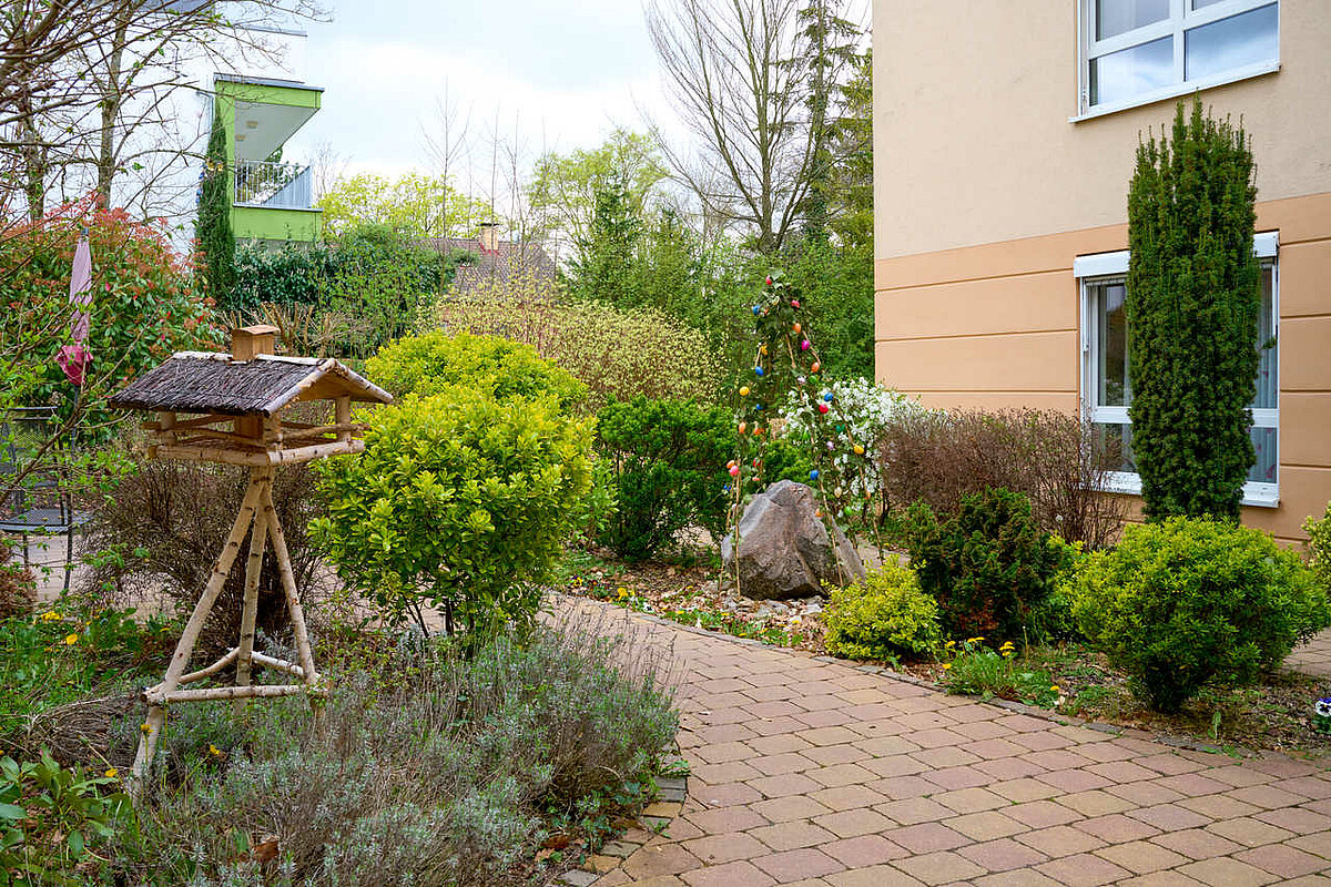 Gartenanlage des Pflegeheims Senterra Heilbronn