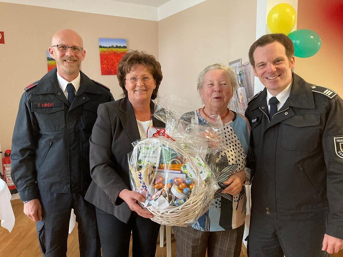 Feuerwehr Dortmund kam auch. Die Einrichtung bedankte sich bei der Feuerwehr