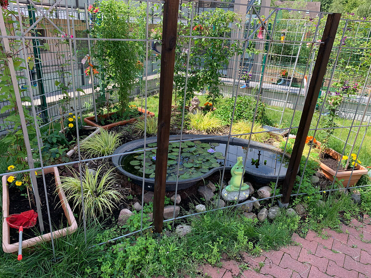 Teich Mühlenort im Hof des Seniorenheims Bramsche