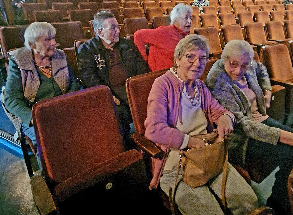 Bewohner besuchen das Theater Hagen