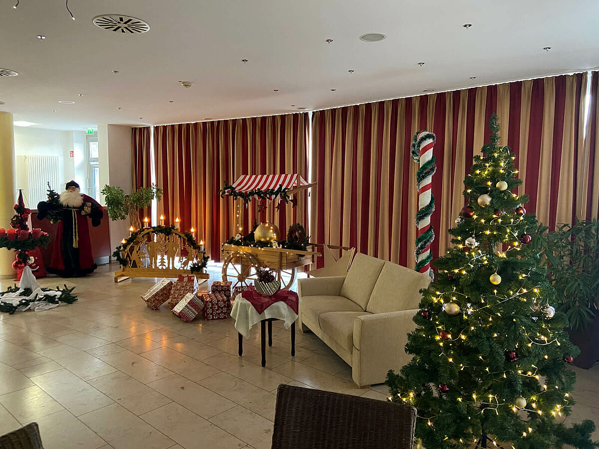 Restaurant im Altenheim "Osterfeld" in Lünen weihnachtlich geschmückt