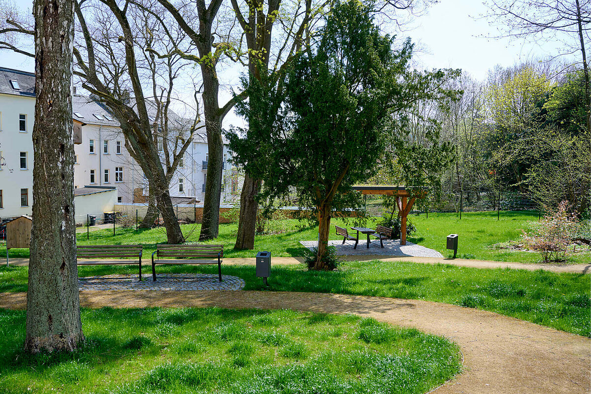 Garten der Alloheim Senioren-Residenz "An der Schillerhöhe" in Waldheim