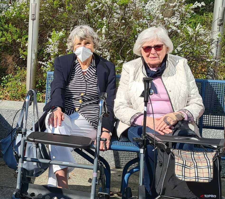 Dortmunder Senioren der Kronenburg machen gemeinsam einen Ausflug.