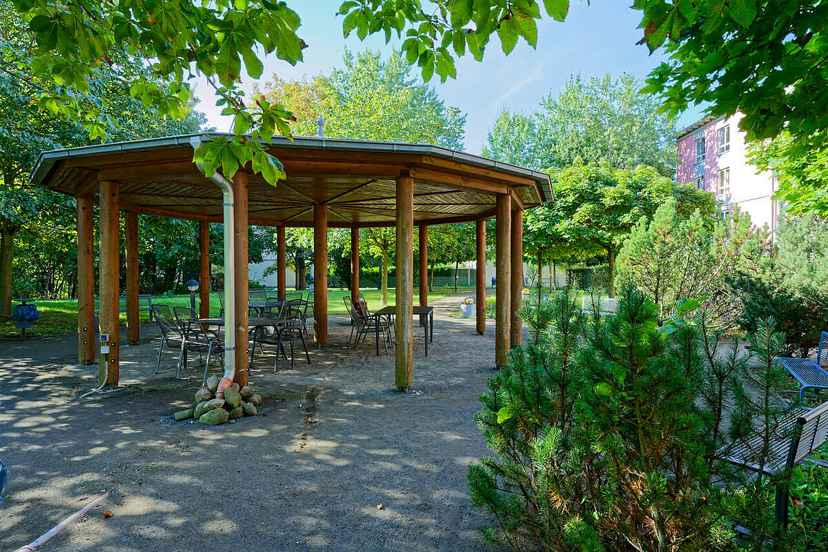 Alloheim Pflegeheim Weisse Elster in Leipzig: Garten