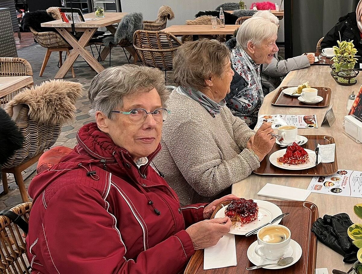 Ausflug zu Blumen Risse Café