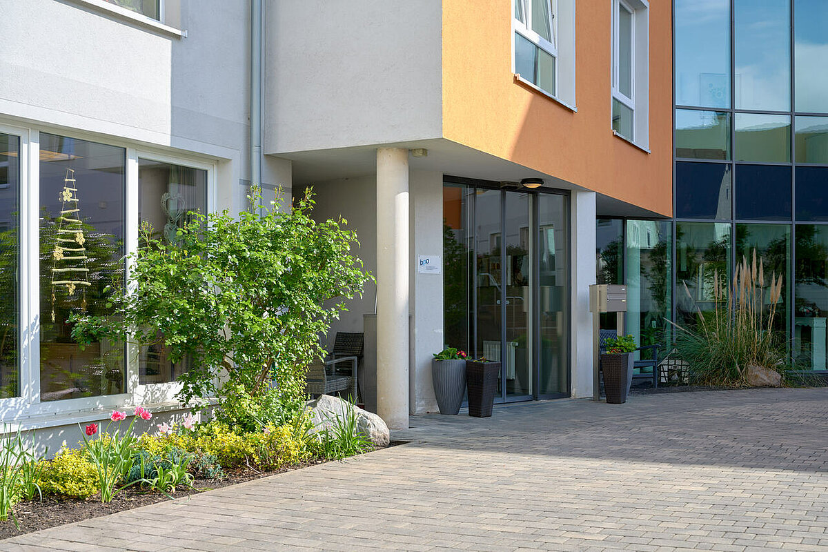 Eingangstür der Senioren-Residenz "Stiftstraße"