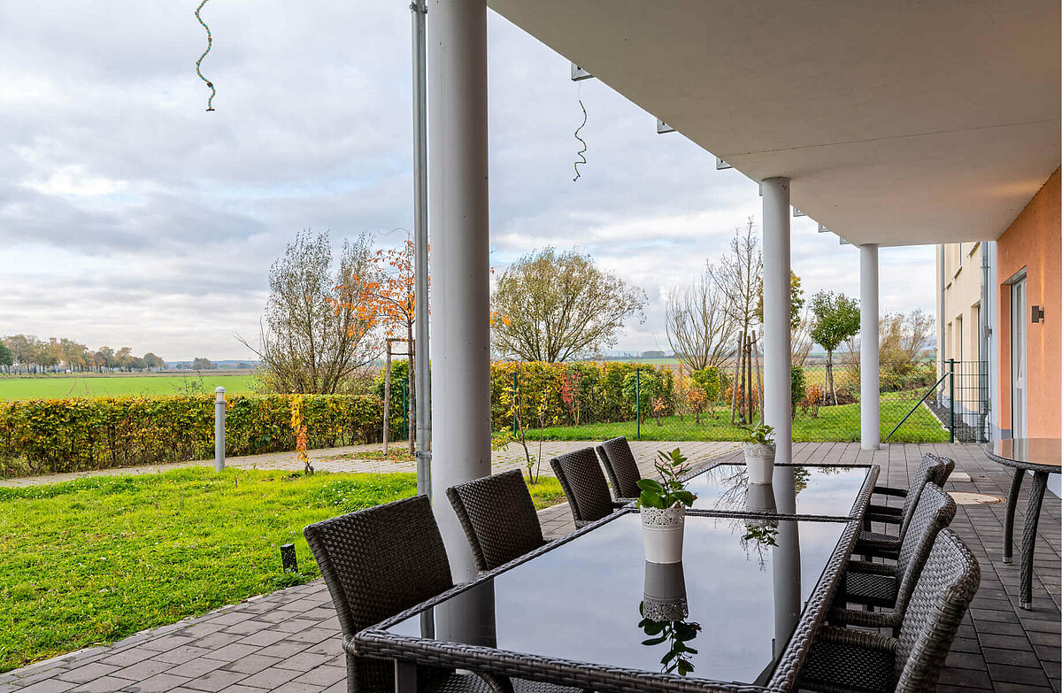 Terrasse mit Blick ins Grüne von Niddatal