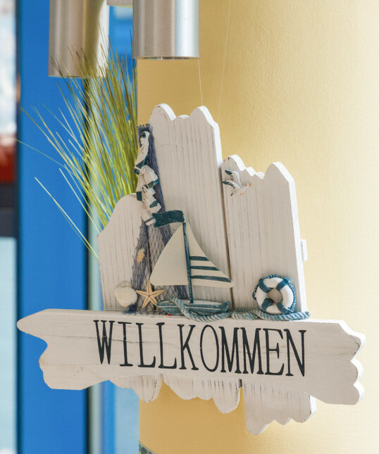 Willkommen-Schild imPflegeheim Kurt-Exner-Haus in Berlin