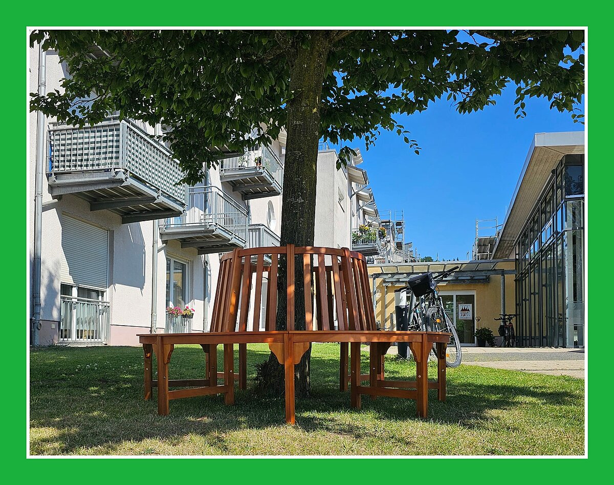 Bank der Begnungen bei uns am Haus