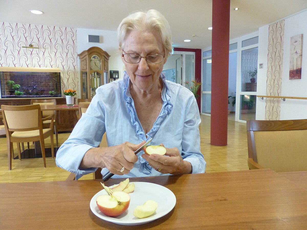 Mathilde Seck bei der Arbeit