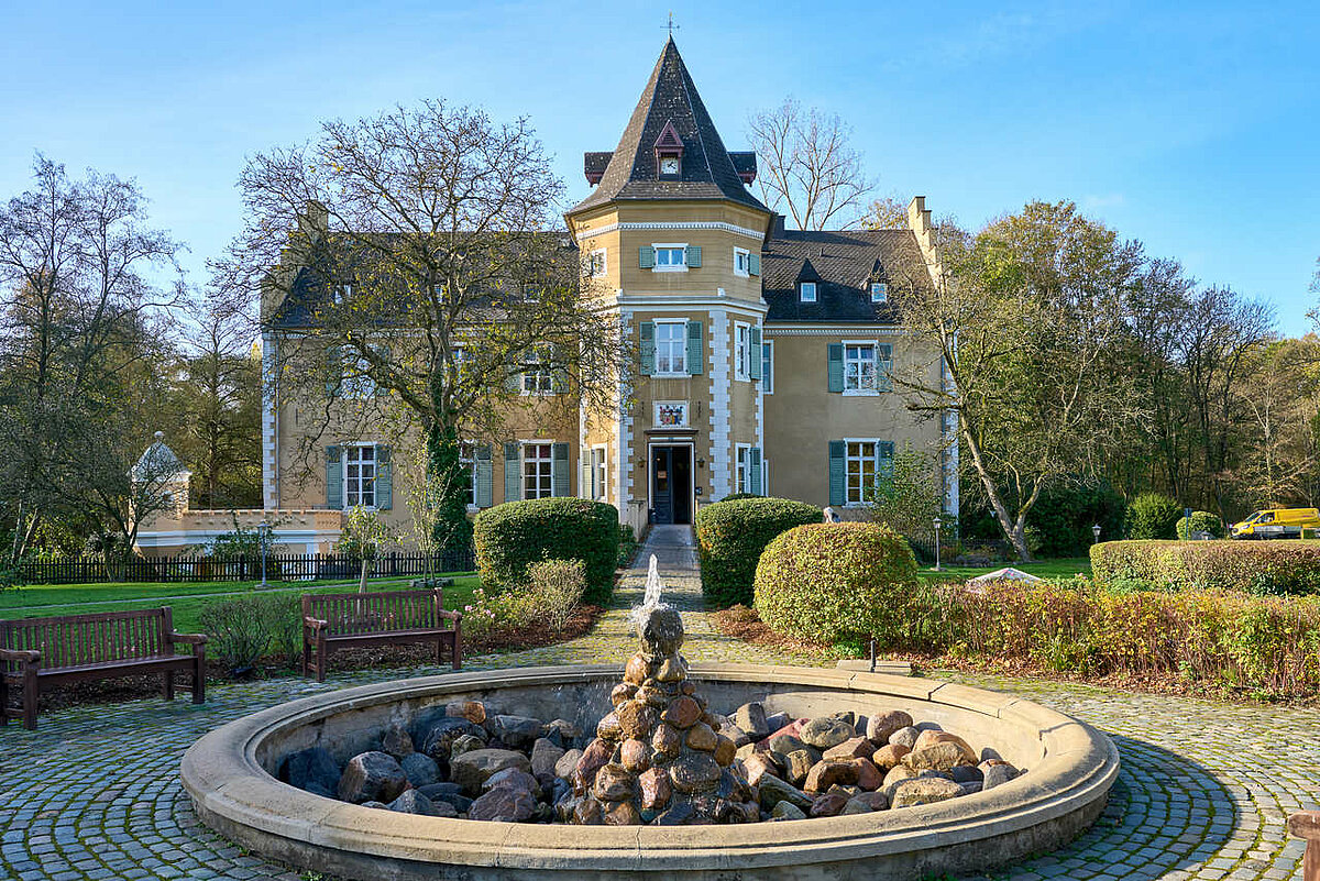 Alloheim Senioren-Residenz "Schloss Westhusen"