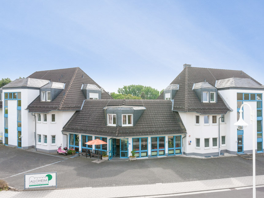 Außenaufnahme der Alloheim Senioren-Residenz Am Kurpark in Bad Marienberg