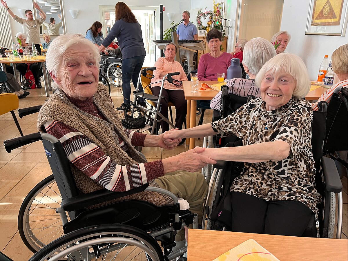 Frühlingsfest im Seniorenzentrum