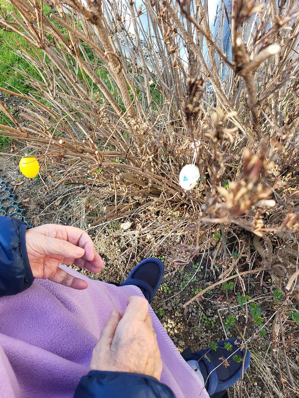 Bewohner beim Spaziergang