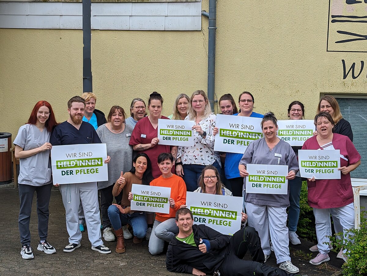 Wir begehen den Tag der Pflege. Alle Mitarbeiter werden sehr geschätzt.