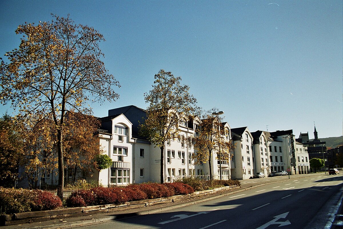 Außenansicht des Altenzentrums Lindenhof in Meschede