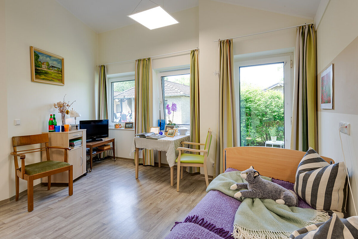 Einzelzimmer mit Zugang zur Terrasse
