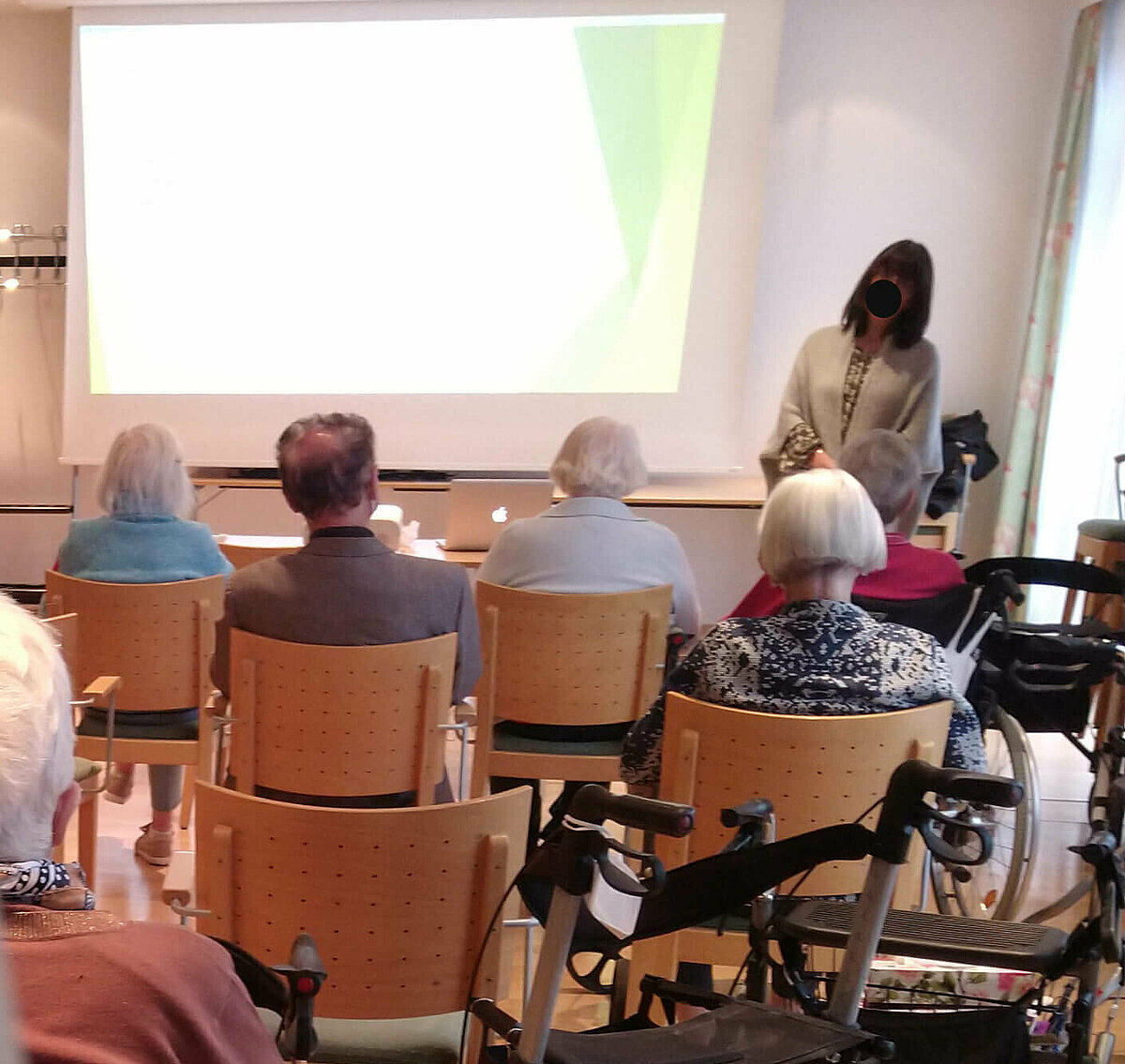 Vortrag über das Immunsystem in der Senioren-Residenz "Elisa" in Ingolstadt
