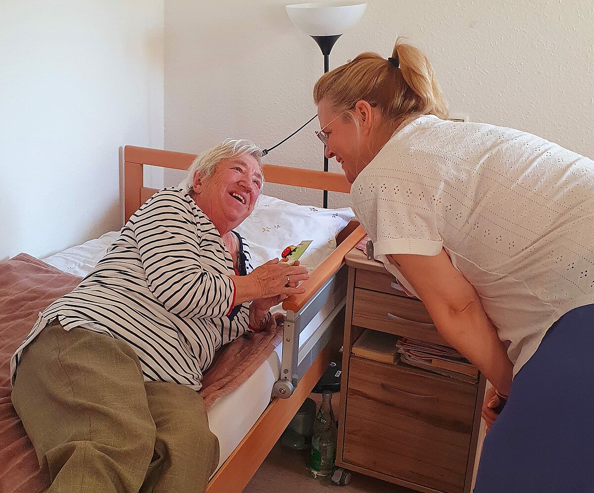 Eine Kleinigkeit zum Muttertag für die Seniorinnen