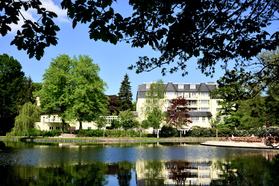 See im Garten der Alloheim Senioren-Residenz Haus am See in Bad Elster