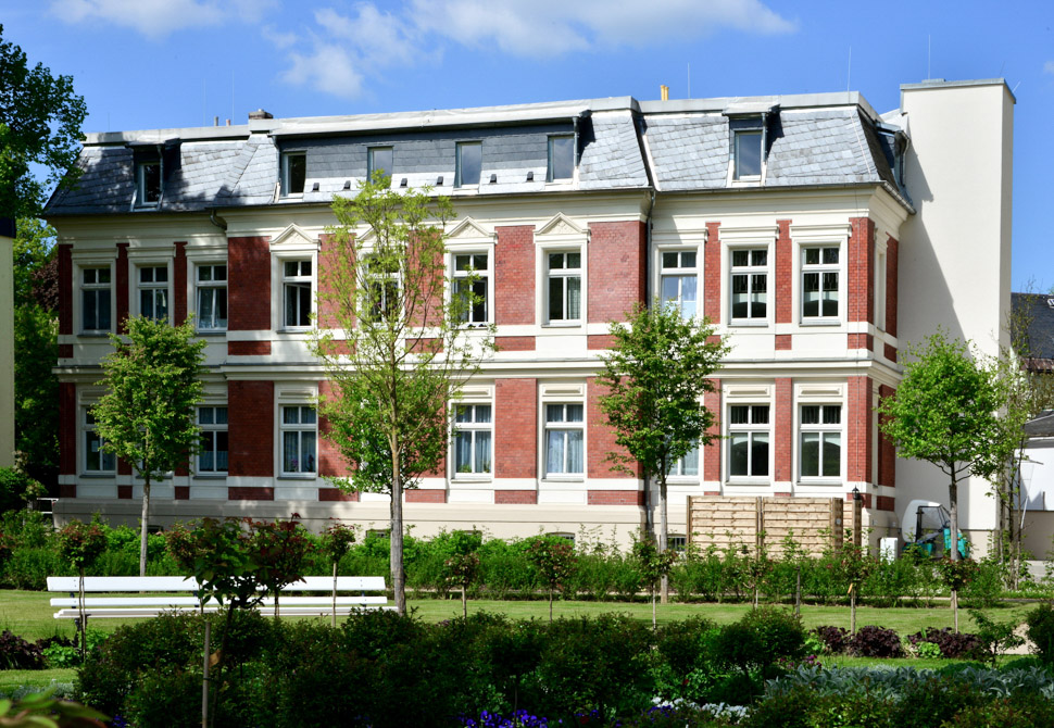 Alloheim Senioren-Residenz Haus am See in Bad Elster von außen