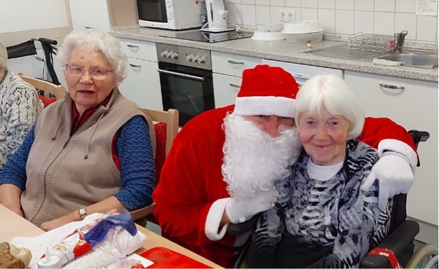 Nikolaus zu Besuch auf dem Wohnbereich