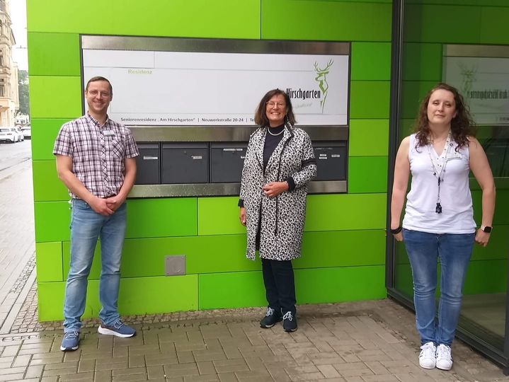 Bürgermeisterin zu Besuch in der Alloheim Senioren-Residenz Am Hirschgarten in Erfurt