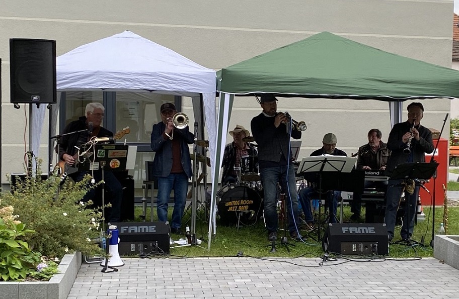 Band bei der Veranstaltung "Oldie meets Oldie" in Herzberg.