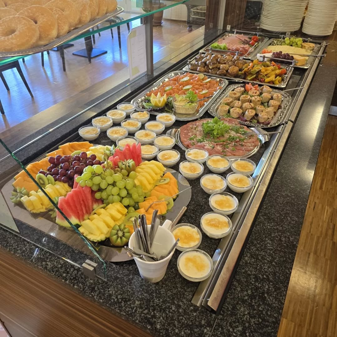 4412 MA Frühstück 1