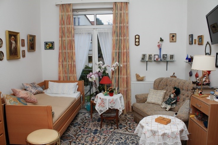 Bewohnerzimmer in der Alloheim Senioren-Residenz Weingarten in Minden