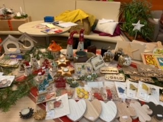 Bastelstand beim WEihnachtsmarkt 2025