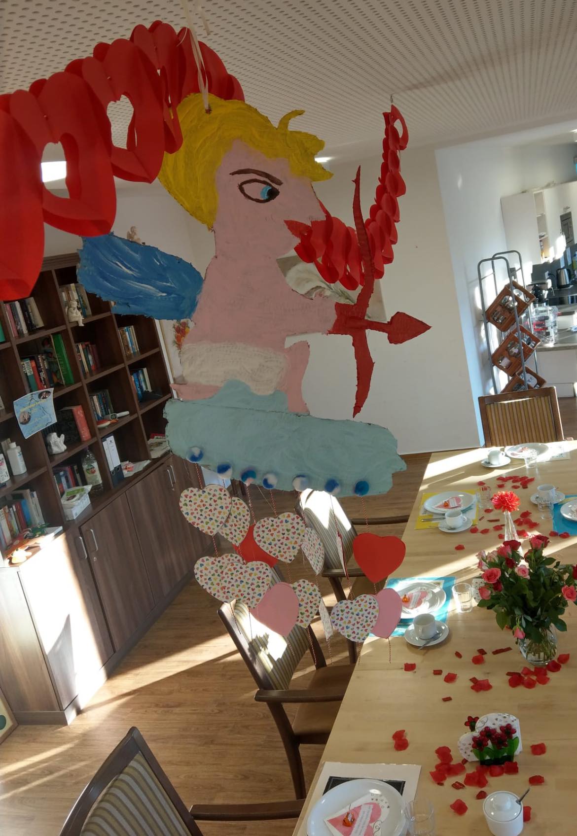Dekoration zum Valentinstag in der Tagespflege Im Kaiserviertel in Dortmund