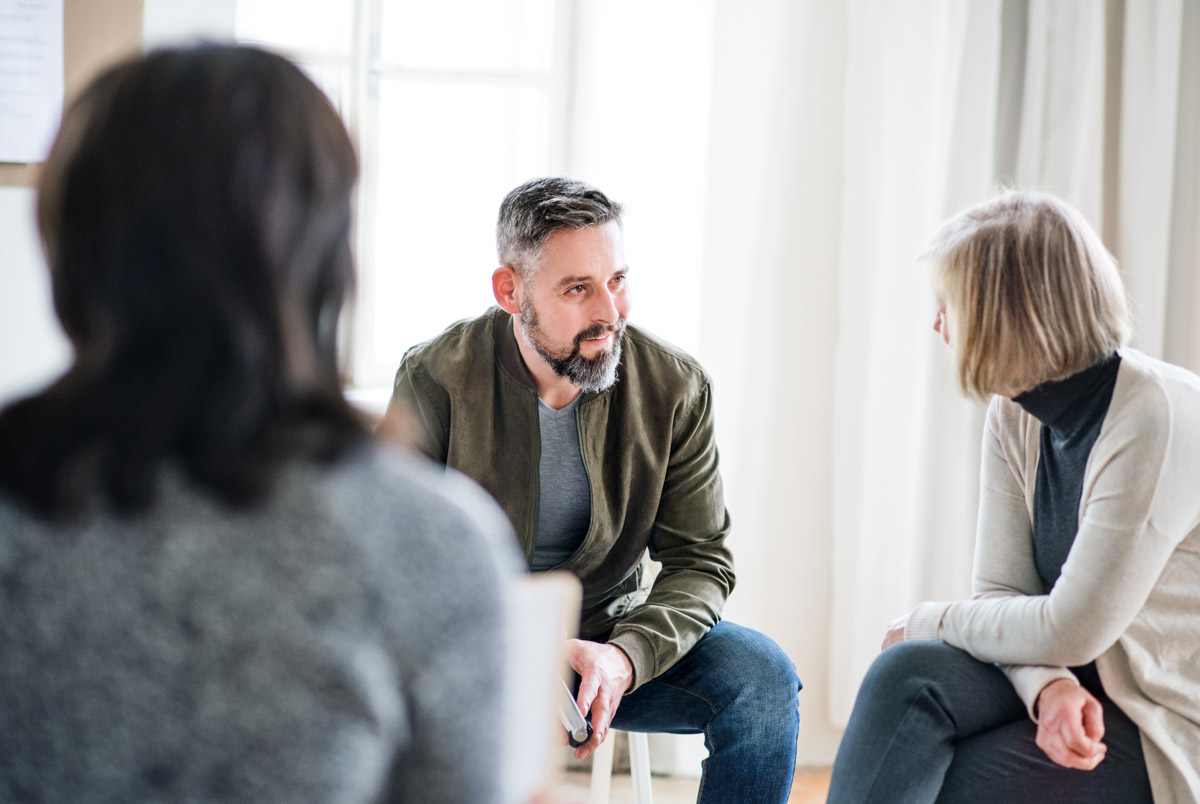 Therapiesitzung in der Sozialpsychiatrischen Pflege eines Alloheim Pflegezentrums